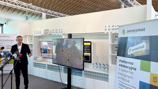 W Kielcach zainaugurowano pierwszą w Polsce platformę edukacyjną Zwrotomat.pl