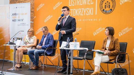 W OBK-u debatowali o przyszłości Ostrowca Św.