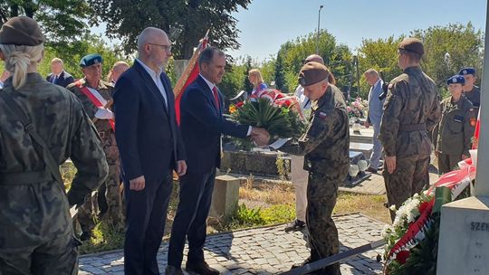 W Ostrowcu upamiętnili bohaterów wojny polsko-bolszewickiej  