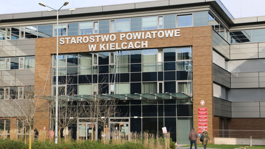 W poniedziałek rusza X Sesja Rady Powiatu w Kielcach