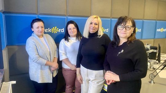 W "Promyku" pomagamy dzieciom rozwijać ich potencjał w przyjaznym i wspierającym środowisku W "Promyku" pomagamy dzieciom rozwijać ich potencjał w przyjaznym i wspierającym środowisku