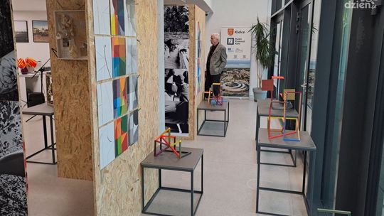 W Punkcie Promocji Kielc można oglądać prace studentów Wydziału Sztuki UJK