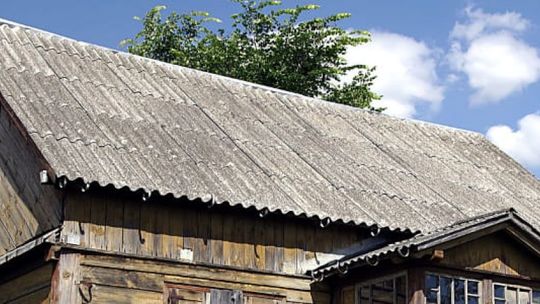 W Rakowie wymienią trujący azbest