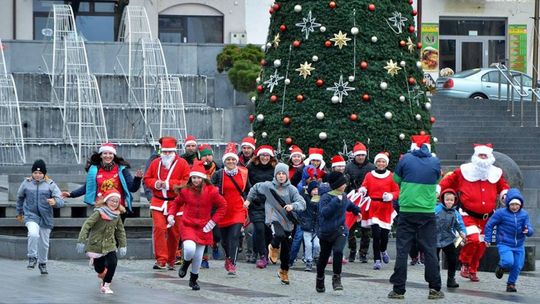 W Rynku biegali z Mikołajem 