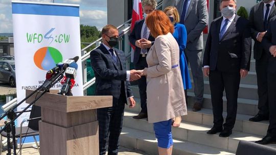 W Zochcinku nauczą produkcji miodu