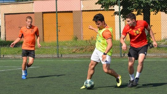 Wakacje z MOSiRem - Od 5 lipca piłkarski turniej na Orliku