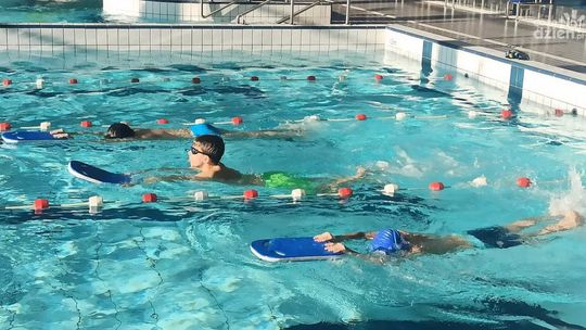 Wakacyjna nauka pływania na Rawszczyźnie 