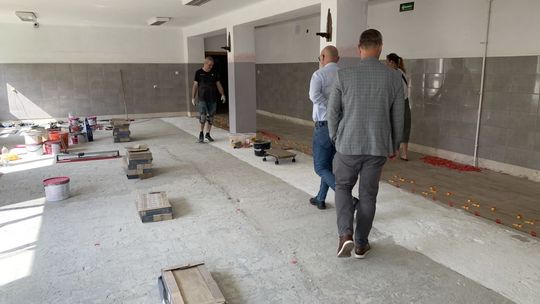 Wakacyjne remonty ostrowieckich szkół ponadpodstawowych 