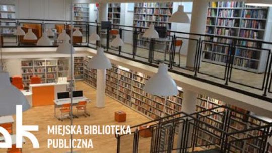 Wakacyjne zajęcia dla seniorów w ostrowieckiej bibliotece 