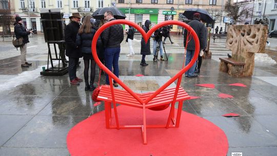 Walentynkowa instalacja ozdobiła Plac Artystów