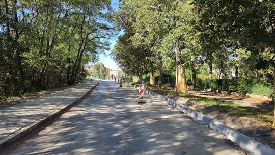 Weekendowe prace na ul. Kołłątaja. Zmiany w kursowaniu autobusów