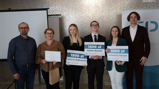 Wicepremier Kosiniak-Kamysz w Opatowie wręczy stypendia uzdolnionym uczniom 