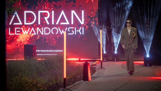 Wieczorny pokaz Adriana Lewandowskiego otworzył OFF Fashion FIRE