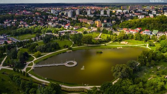 Większą dbałość o tereny zielone zapowiadają w powiecie ostrowieckim
