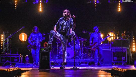 "Wilki" w Ostrowcu. Znany zespół zaśpiewa dla Pań