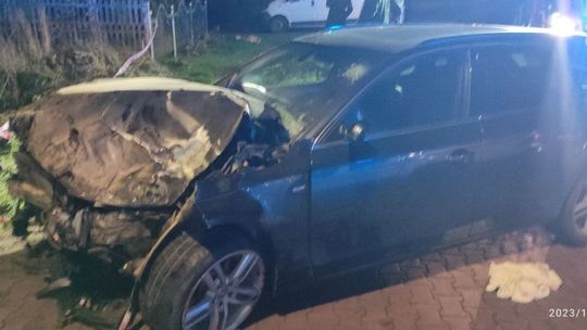 Wjechał w drewniany dom czy to była brawura?