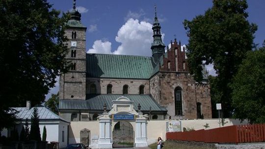 Wojewódzkie fundusze na  konserwację zabytków sakralnych 