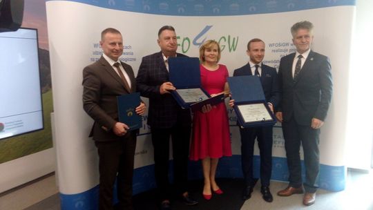 Województwo świętokrzyskie liderem programu „Czyste Powietrze”. Dziś podpisano kolejną umowę