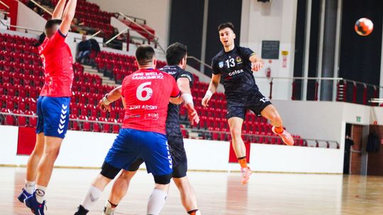 Wojownicy rozpoczęli od wygranej Wojownicy rozpoczęli od wygranej