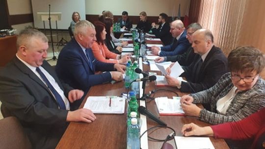 Wójt Bałtowa zarobi więcej. To jedna z pierwszych decyzji nowej rady.