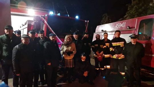 Wójt dotrzymał słowa. Nowy wóz dla strażaków z Chmielowa 