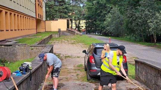 Wolontariusze ponownie będą sprzątać teren wokół ostrowieckiego szpitala