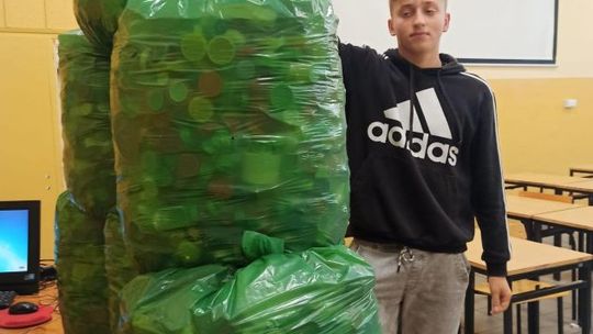 Wolontariusze z ostrowieckiego technikum wspierają potrzebujących 