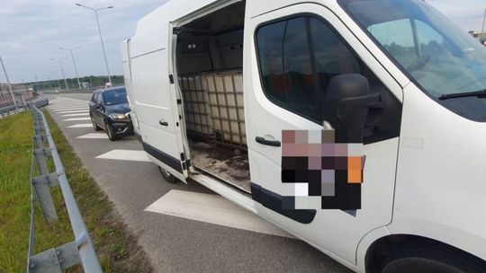 Wpadł bo zmieniał tablice rejestracyjne na MOP-ie