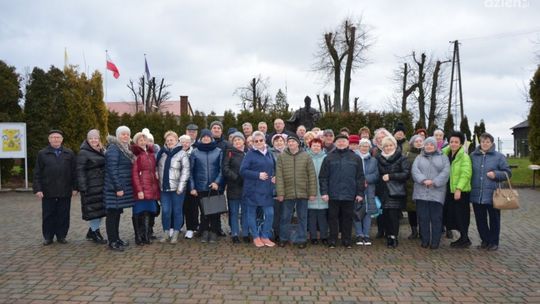 Wsparcie społeczności gminy Masłów w 2024 roku: Programy, świadczenia i pomoc dla osób w potrzebie