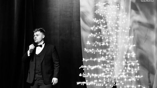 Wspólne kolędowanie z Nazarem. Śpiewak operowy wystąpi w Ostrowcu Św.