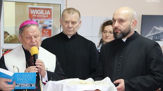 Wspólnie przy wigilijnym stole