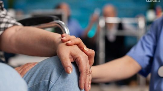 Wszystkie samorządy powiatu ostrowieckiego z funduszami na opiekę wytchnieniową 