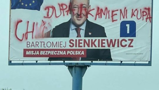 Wyborcza walka przeniosła się na billboardy  