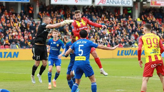 Wymęczona wygrana Korony z Miedzią