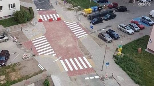 Wyniesione skrzyżowanie i przejście dla pieszych w Starachowicach