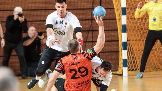 Wysoka wygrana szczypiornistów KSZO, 87 bramek przy Świętokrzyskiej