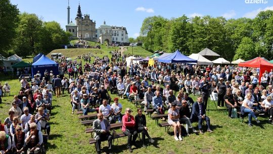XVIII Jarmark Świętokrzyski: Święto folkloru, muzyki, tańca i smaków na Świętym Krzyżu – 25 maja