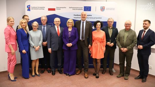 Z Funduszami Europejskimi zmieniamy Świętokrzyskie. Przed nami dni pełne radości, atrakcji, niespodzianek