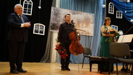 Z klasyką przez Polskę z przystankiem w Ożarowie