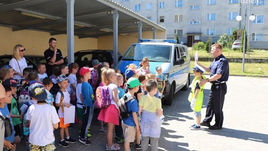 Z podstawówki na komendę Z podstawówki na komendę