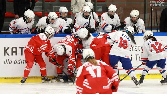 Z wizytą na hokeju kobiet