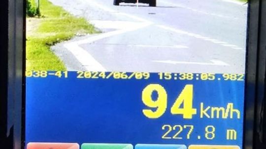 Za szybko jechał po alkoholu i z zakazem