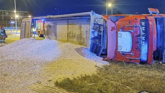 Zablokowana DK 74 w kierunku Piotrkowa Trybunalskiego