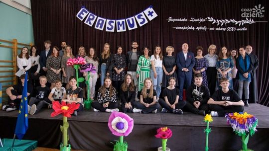 Zagnańska "Dwójka" – europejską szkołą na miarę XXI wieku