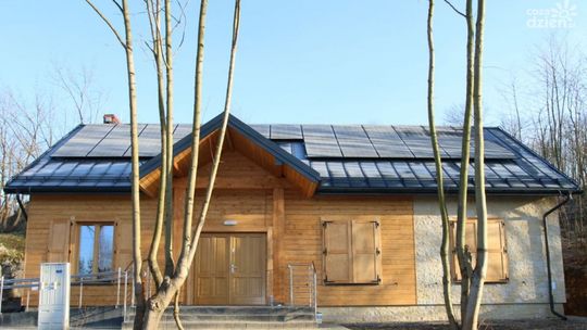 Zakończono budowę nowoczesnej Chaty Garncarskiej w Chałupkach Zakończono budowę nowoczesnej Chaty Garncarskiej w Chałupkach