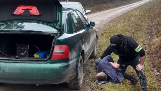 Zatrzymanie 42-latka poszukiwanego listem gończym w powiecie kieleckim
