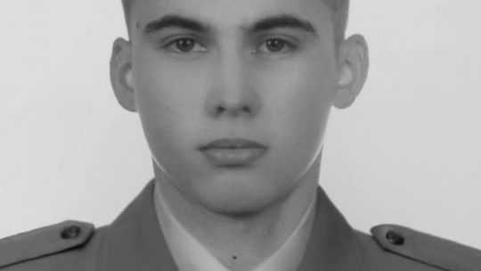 Zawyją policyjne i strażackie syreny