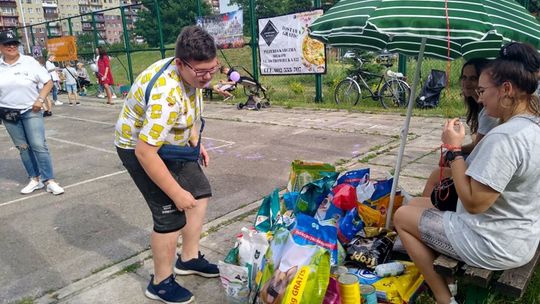 Zbierali karmę i zachęcali do adopcji