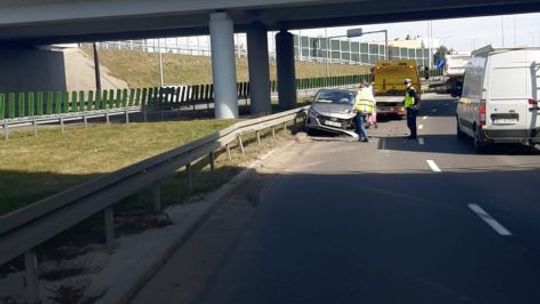 Zderzenie ciężarówki z osobówką