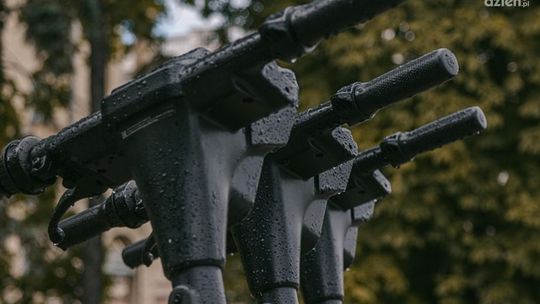 Zderzenie samochodu z hulajnogą elektryczną na ulicy Paderewskiego – 28-latek trafił do szpitala